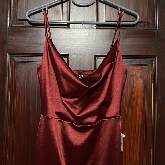 FINAL PRICE ❤️- Satin Red Gown - Picture 3 of 8